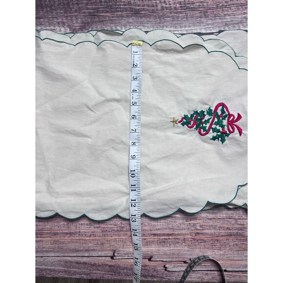 Vintage Embroidered Christmas Tree Table Runner Green Stitching Trim - Picture 2 of 2